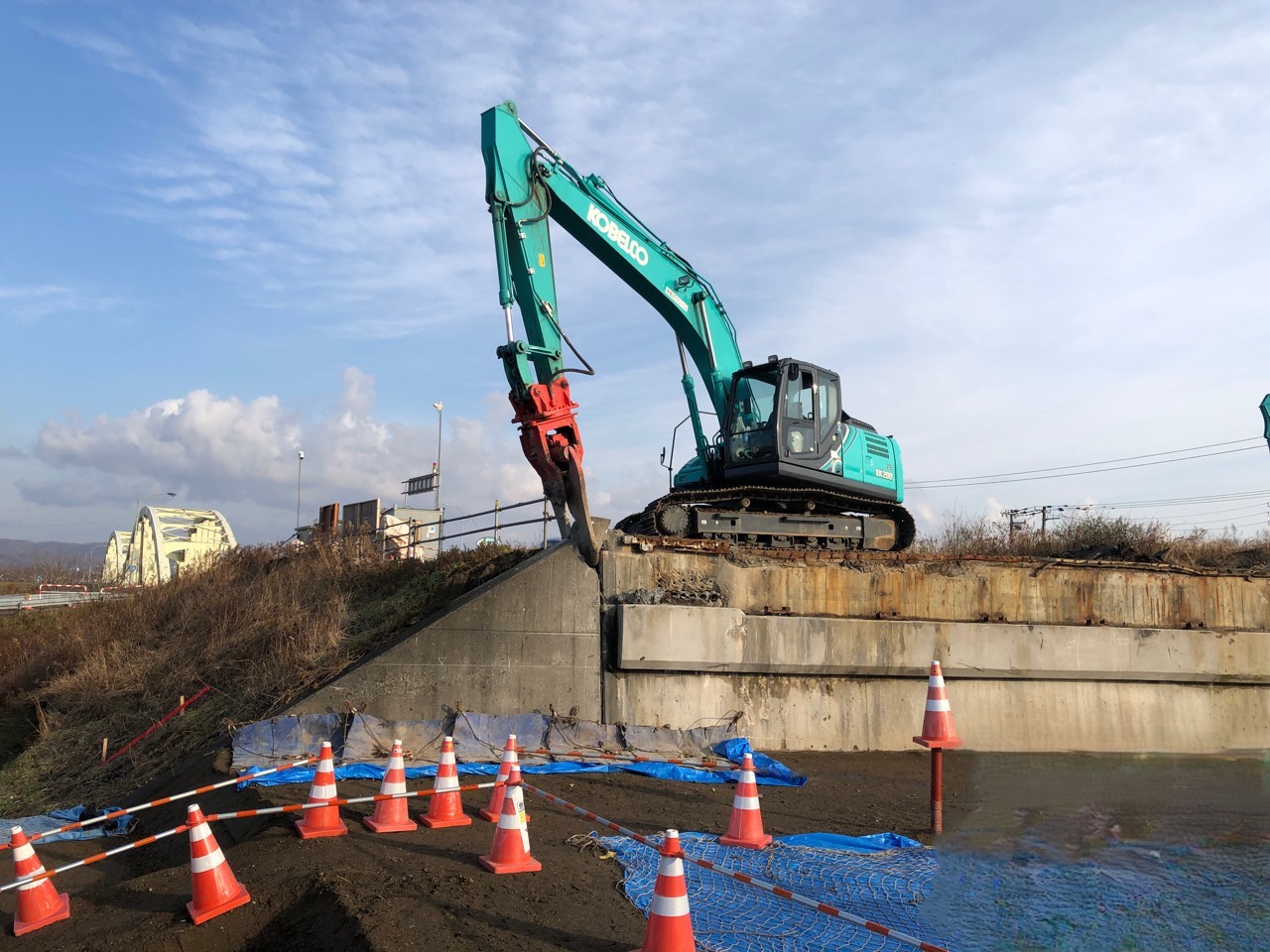 一般国道235号　むかわ町　鵡川跨線橋下り撤去工事